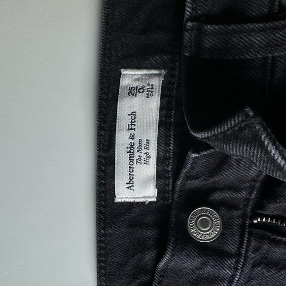 Abercrombie Mom Jeans - Picture 2 of 2